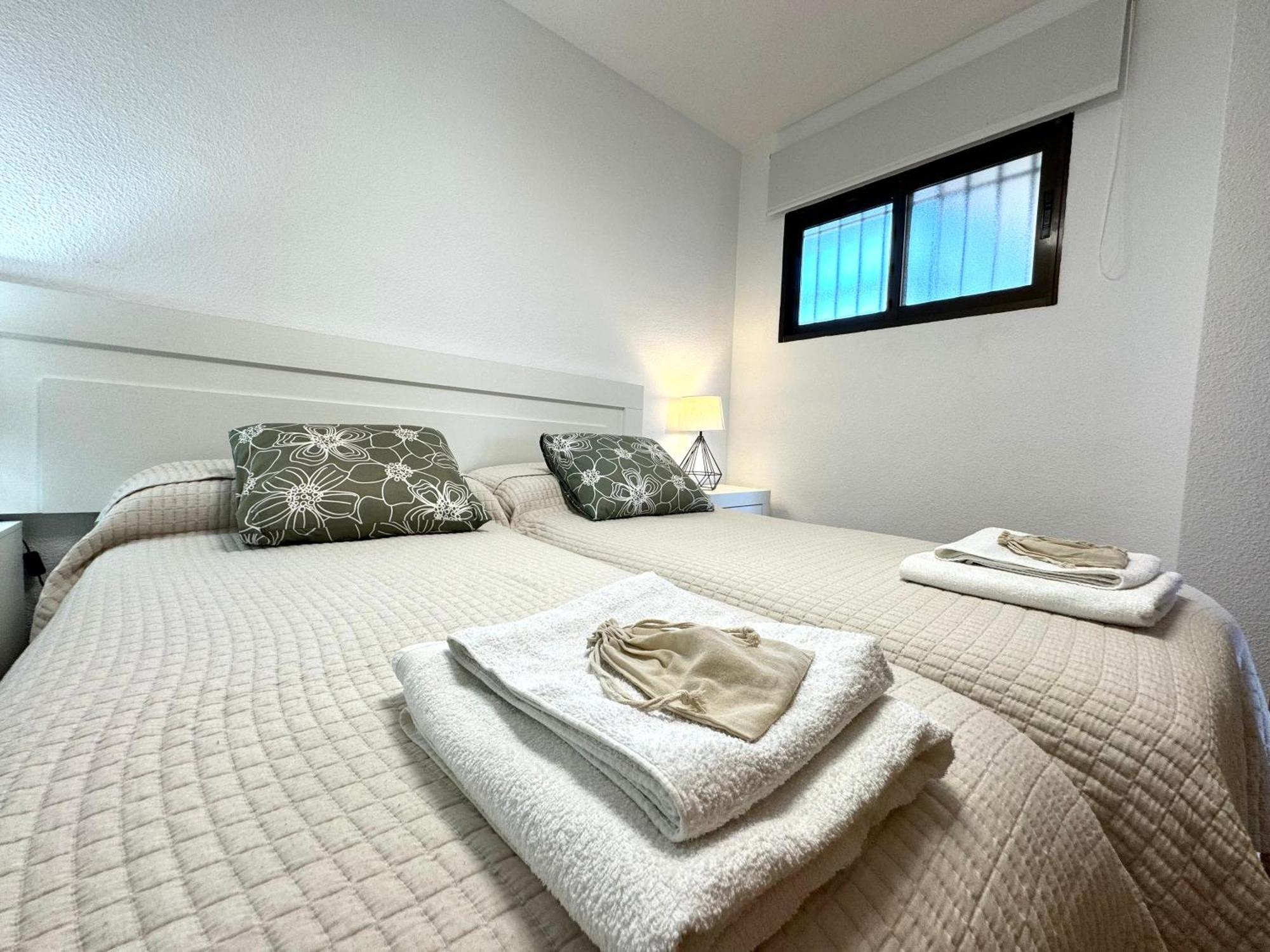 Appartement La Carihuela A 150 Metros De La Playa Con Espectaculares Vistas à Torremolinos Extérieur photo